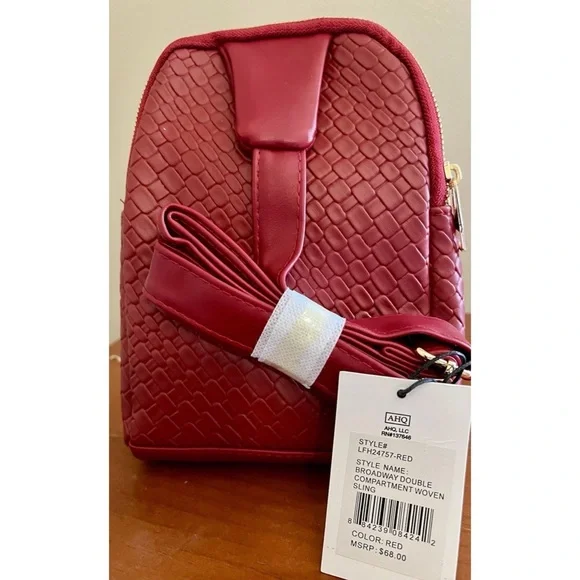London Fog Red Textured Sling Bag - Picture 2 of 6